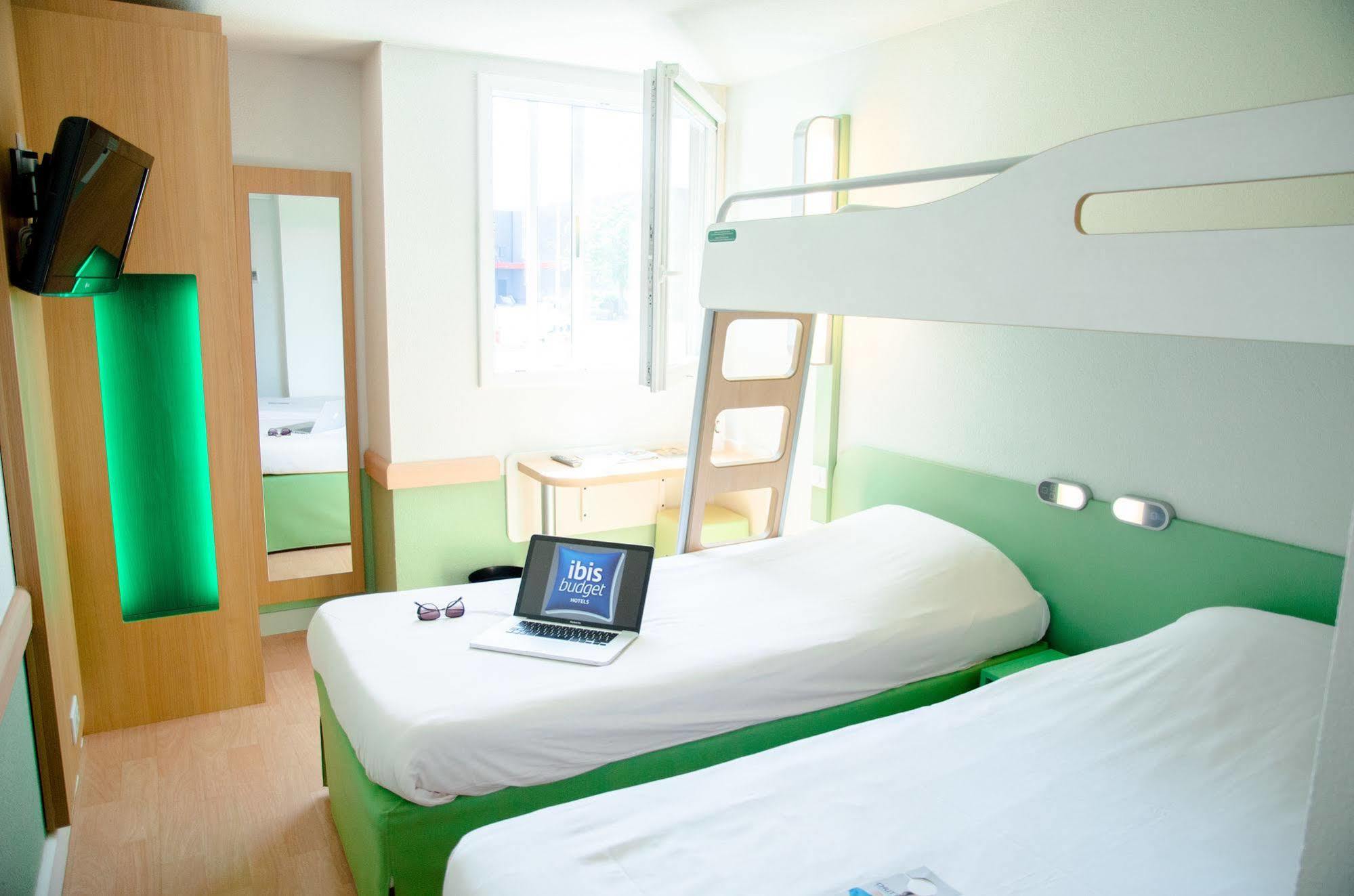 Ibis Budget Aeroport Le Bourget Garonor ル・ブラン・メニル エクステリア 写真